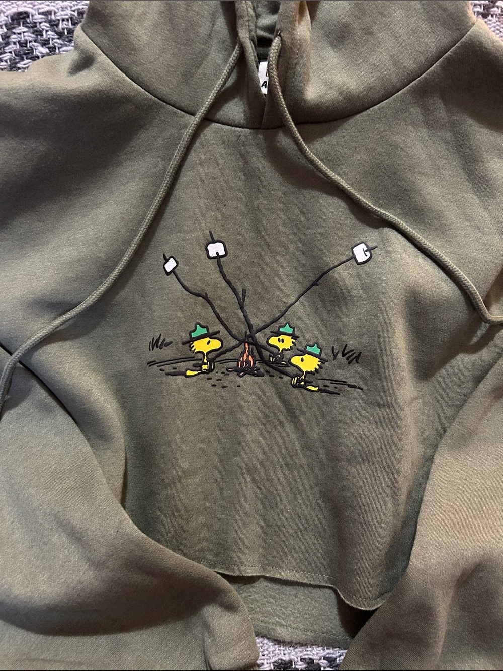 Olive Green Cropped Hoodie with Campfire Woodstock - Picture 2 of 8